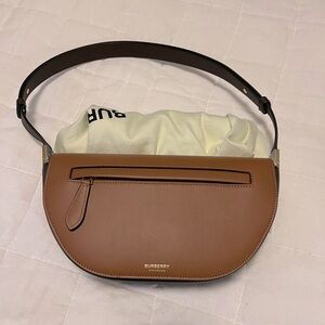 Burberry Olympia Bag. Two-tone (brown + black), Small.